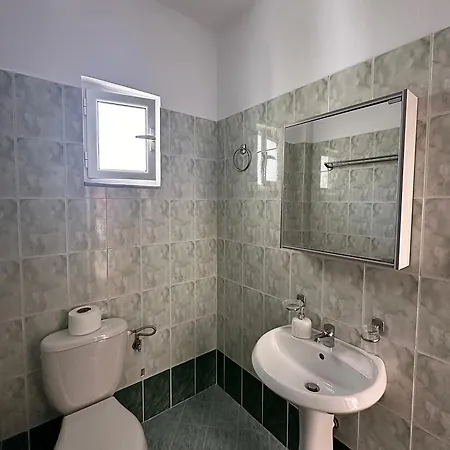 Lemon Tree Guest house Sarande