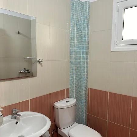 ゲストハウス Lemon Tree Sarandë