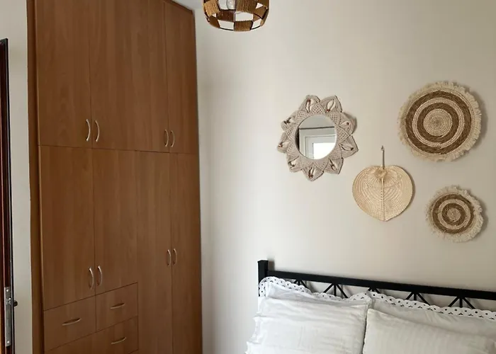 Lemon Tree בית הארחה