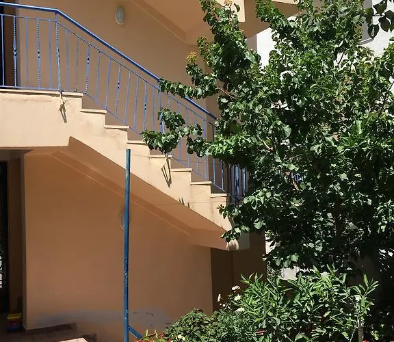 בית הארחה Lemon Tree 3*